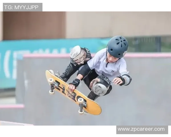 深圳滑板队进攻战术解析与滑板文化的深度融合探讨